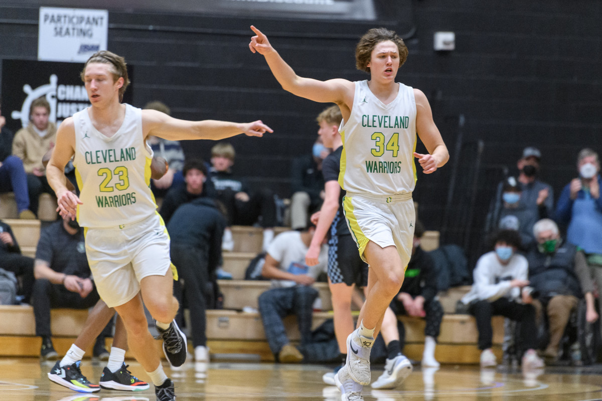 Mountainside Cleveland boys basketball Ken Waz 32